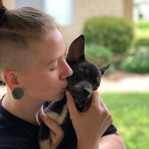 Meet your Posher, Caitlyn